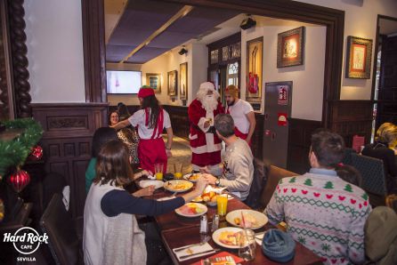 Desayuno navideño con Santa Claus en Hard Rock Cafe Sevilla Desayuno navideño con Santa Claus en Hard Rock Cafe Sevilla