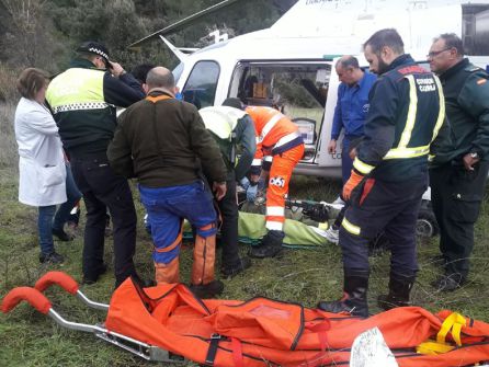 El hombre fue trasladado en helicóptero El hombre fue trasladado en helicóptero