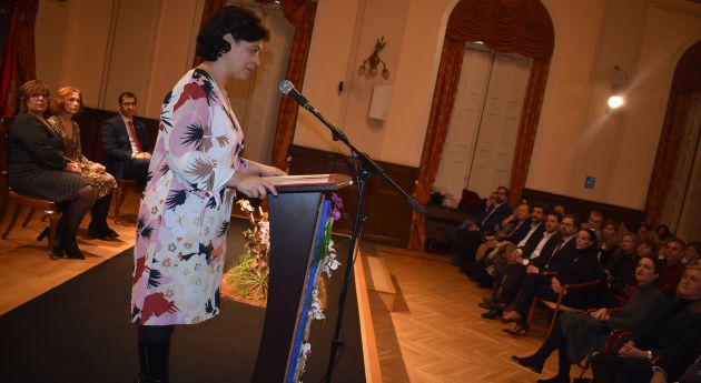 Pilar Zamora, durante el discurso que ha realizado en el acto institucional en el Antiguo Casino Pilar Zamora, durante el discurso que ha realizado en el acto institucional en el Antiguo Casino