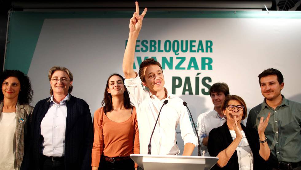 10 de noviembre. Íñigo Errejón valora los resultados de Más País en las elecciones generales del noviembre, en las que consiguió tres escaños. Errejón emprendió un proyecto nacional después de dejar Podemos y de abandonar su puesto en la política madrileña. 10 de noviembre. Íñigo Errejón valora los resultados de Más País en las elecciones generales del noviembre, en las que consiguió tres escaños. Errejón emprendió un proyecto nacional después de dejar Podemos y de abandonar su puesto en la política madrileña.