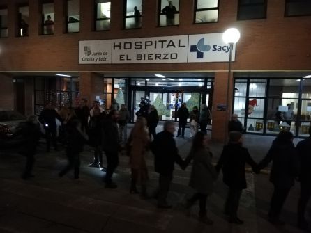 El Bierzo y Laciana 'abrazan' al Hospital del Bierzo El Bierzo y Laciana 'abrazan' al Hospital del Bierzo