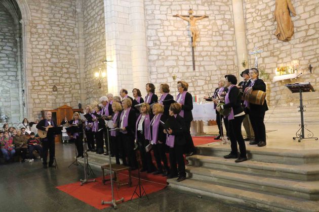 Los villancicos abren la Navidad en la localidad de Pareja (Guadalajara): Pareja recibe la Navidad con su certamen de villancicos Los villancicos abren la Navidad en la localidad de Pareja (Guadalajara): Pareja recibe la Navidad con su certamen de villancicos