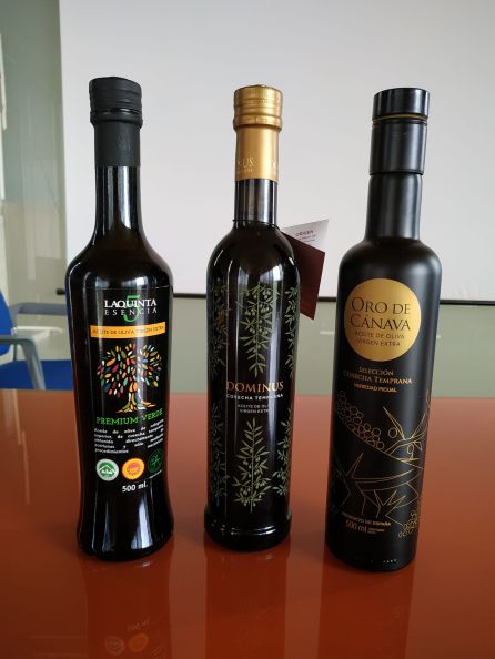 Envases de los tres aceites, inscritos en el CRDO Sierra Mágina, reconocidos como 'Jaén Selección' Envases de los tres aceites, inscritos en el CRDO Sierra Mágina, reconocidos como 'Jaén Selección'