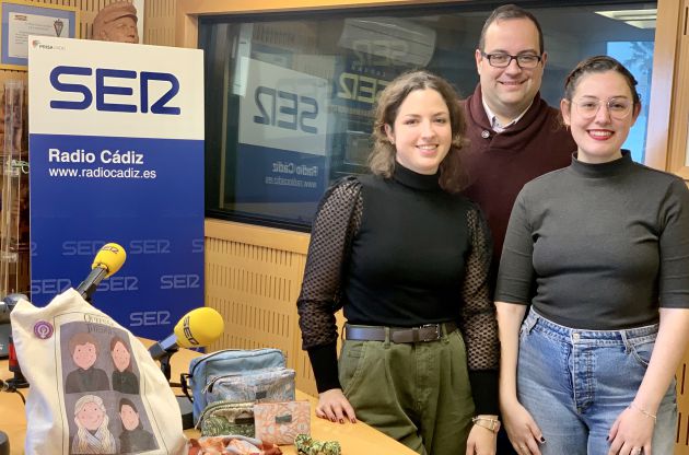 Sara Acuaviva y Carmen Martínez, junto a Juan Pablo Diánez Sara Acuaviva y Carmen Martínez, junto a Juan Pablo Diánez
