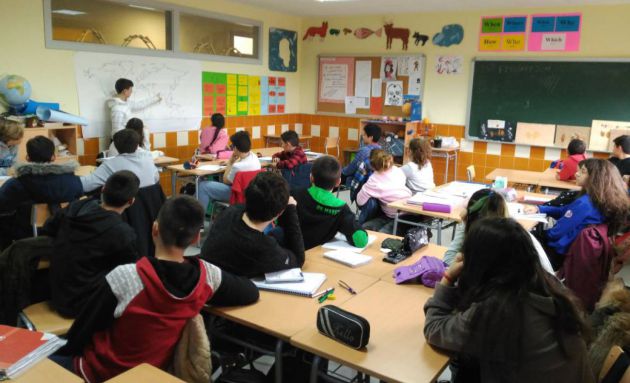 Se reanundarán en enero las obras del 2º Instituto de Educación Secundaria de Alovera (Guadalajara): En enero se reanudan las obras del 2º Instituto de Alovera Se reanundarán en enero las obras del 2º Instituto de Educación Secundaria de Alovera (Guadalajara): En enero se reanudan las obras del 2º Instituto de Alovera