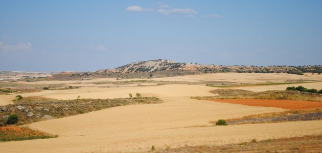 Muchos de los pueblos más pequeños de Cuenca están en la comarca de la Alcarria. Muchos de los pueblos más pequeños de Cuenca están en la comarca de la Alcarria.