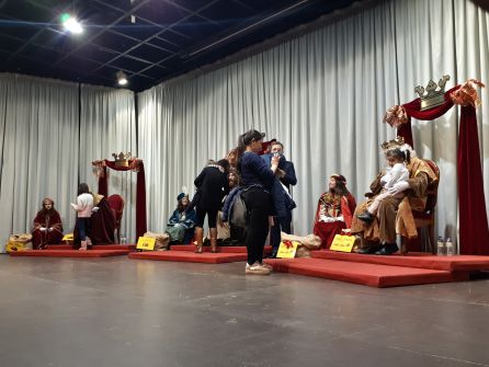 Los niños han realizado sus peticiones a los Reyes Magos en la Casa de Cultura. Los niños han realizado sus peticiones a los Reyes Magos en la Casa de Cultura.