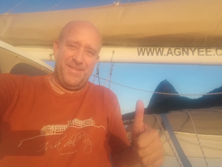 Preparando la tercera etapa de la expedición que conmemora el quinto centenario del viaje de Elcano. Preparando la tercera etapa de la expedición que conmemora el quinto centenario del viaje de Elcano.