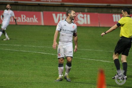 El capitán Martínez espera su turno en la Copa El capitán Martínez espera su turno en la Copa