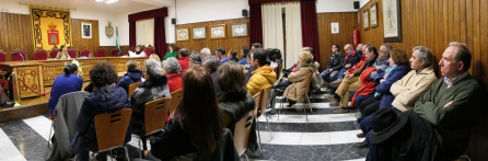 La concejala de Participación Ciudadana, Alba Márquez, presidió la reunión a la que asistieron bastantes representantes de asociaciones del municipio. La concejala de Participación Ciudadana, Alba Márquez, presidió la reunión a la que asistieron bastantes representantes de asociaciones del municipio.