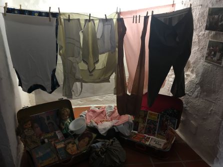 La Exposición acoge piezas que la productora ha cedido tras la grabación de la película La Exposición acoge piezas que la productora ha cedido tras la grabación de la película