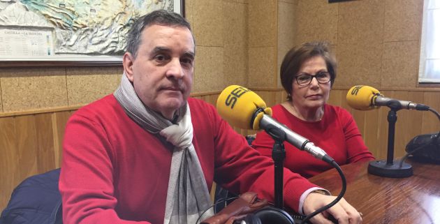 Florián Belinchón y Benita Castañeda en el estudio de SER Cuenca. Florián Belinchón y Benita Castañeda en el estudio de SER Cuenca.