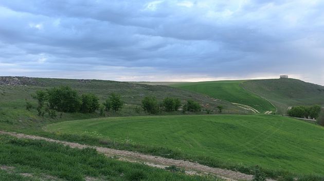 Espacio donde se ubica el yacimiento arqueológico de los Cuartos de Bayona, junto a Villas Viejas. Espacio donde se ubica el yacimiento arqueológico de los Cuartos de Bayona, junto a Villas Viejas.