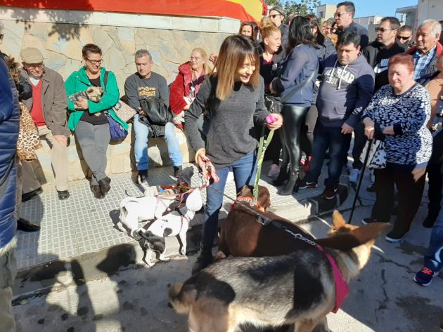 El Barrio de San Antón celebra el día de su patrón con la tradicional bendición animal El Barrio de San Antón celebra el día de su patrón con la tradicional bendición animal
