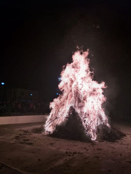 Lumbre encendida por la Banda de la Asunción Lumbre encendida por la Banda de la Asunción
