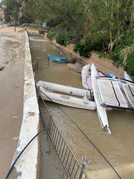 Temporales: El temporal causa graves daños en es Port de Sant Miquel Temporales: El temporal causa graves daños en es Port de Sant Miquel