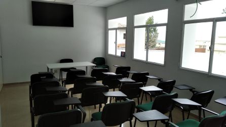 Las salas estan dotadas de mobiliario para reuniones Las salas estan dotadas de mobiliario para reuniones