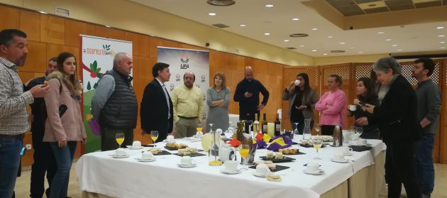 Desayuno informativo de representantes de UPA con los medios de comunicación de Ciudad Real. Desayuno informativo de representantes de UPA con los medios de comunicación de Ciudad Real.