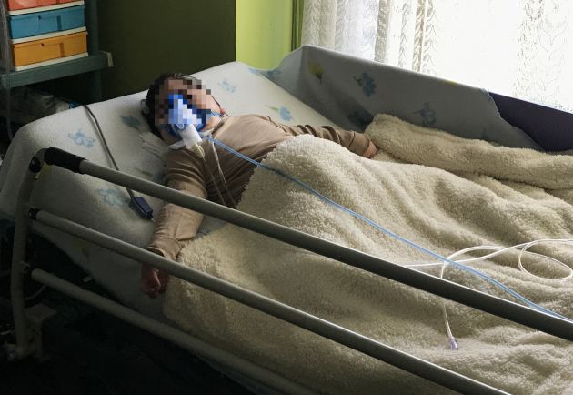 Paula, de 7 años, necesita asistencia las 24 horas al día Paula, de 7 años, necesita asistencia las 24 horas al día