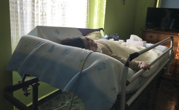 La pequeña Paula está conectada a la vida, a través de cuatro máquinas La pequeña Paula está conectada a la vida, a través de cuatro máquinas
