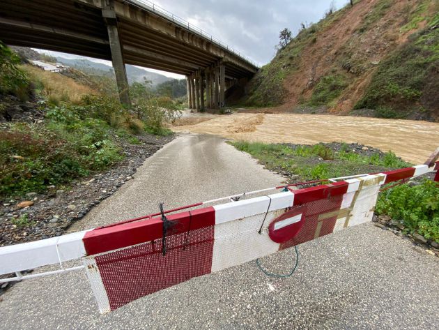 Hay zonas con los accesos cortados Hay zonas con los accesos cortados