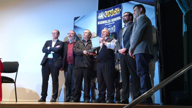 Homenaje a la familia Gracia Osma a cargo de la Asociación Comarcal de Empresario y Comerciantes de El Provencio (UNICO) celebrado en enero de 2020. Homenaje a la familia Gracia Osma a cargo de la Asociación Comarcal de Empresario y Comerciantes de El Provencio (UNICO) celebrado en enero de 2020.