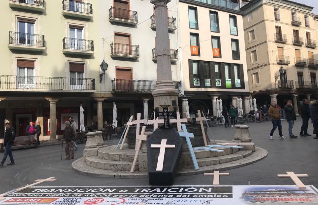 Plaza del Torico de Teruel durante la protesta de los trabajadores de la Térmica de Andorra y de las subcontratas Plaza del Torico de Teruel durante la protesta de los trabajadores de la Térmica de Andorra y de las subcontratas