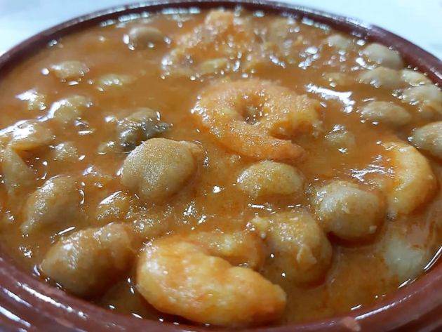 Garbanzos con langostinos Garbanzos con langostinos