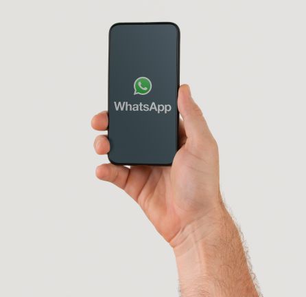 Teléfono móvil con WhatsApp Teléfono móvil con WhatsApp