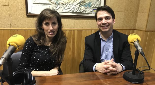 Beatriz Hernández y Luis Enrique Hernandez Castillejo en el estudio de SER Cuenca. Beatriz Hernández y Luis Enrique Hernandez Castillejo en el estudio de SER Cuenca.