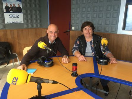 Miguel Boned y María Ribas en los estudios de Radio Ibiza Miguel Boned y María Ribas en los estudios de Radio Ibiza
