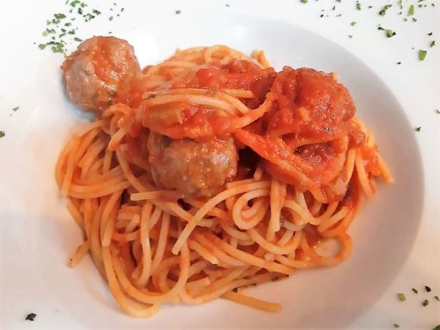 Spaghetti con albóndigas de Los Napolitanos Spaghetti con albóndigas de Los Napolitanos