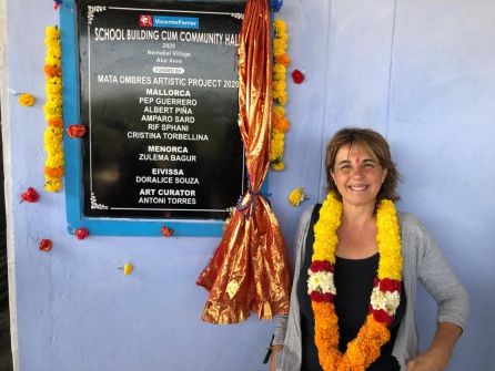 En la inauguración de una escuela en Anantapur En la inauguración de una escuela en Anantapur