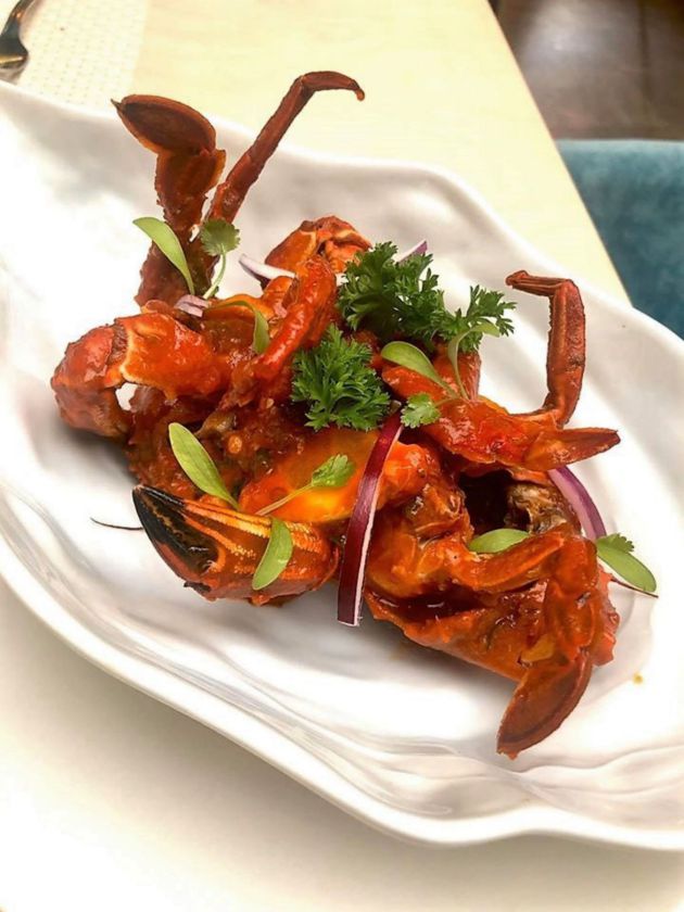 Salteado thai de nécoras, mejillones y hierba fresca Salteado thai de nécoras, mejillones y hierba fresca