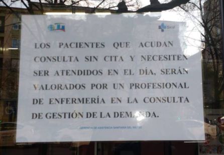 El cartel colocado en San Antonio El cartel colocado en San Antonio