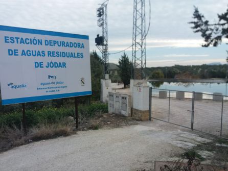 Acceso a la EDAR de Jódar, por el camino de Los Picones Acceso a la EDAR de Jódar, por el camino de Los Picones