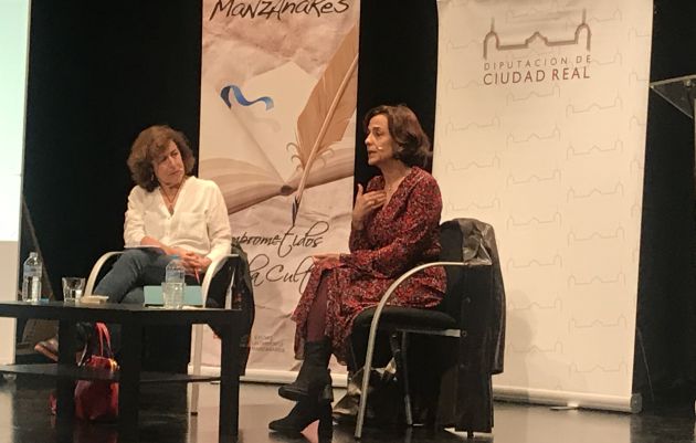 Nueva entrega de la Escuela de Ciudadanía para debatir sobre el papel de la mujer en la literatura Nueva entrega de la Escuela de Ciudadanía para debatir sobre el papel de la mujer en la literatura