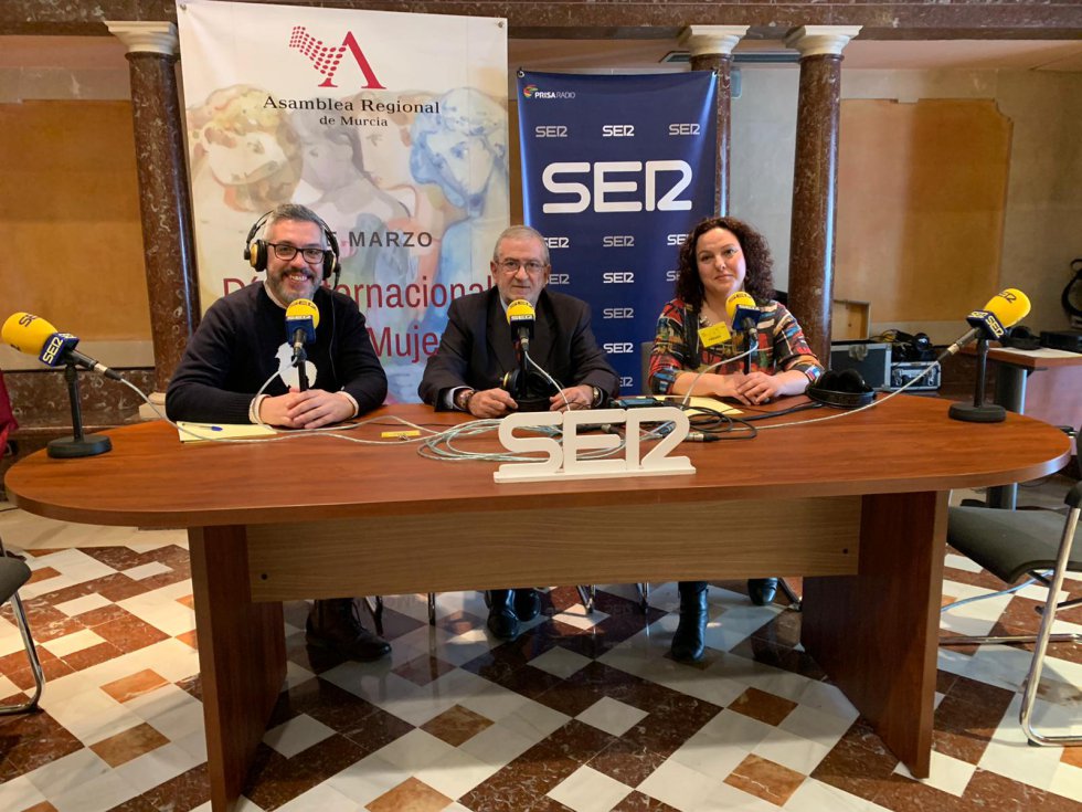 El presidente de la Asamblea Regional, Alberto Castillo, ha abierto el progrma que se ha celebrado con motivo del '8 de marzo' El presidente de la Asamblea Regional, Alberto Castillo, ha abierto el progrma que se ha celebrado con motivo del '8 de marzo'