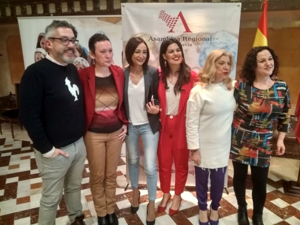 Paco Sánchez, María Marín, Valle Miguélez, Miriam Guardiola, Gloria Alarcón y Maica Sánchez Paco Sánchez, María Marín, Valle Miguélez, Miriam Guardiola, Gloria Alarcón y Maica Sánchez