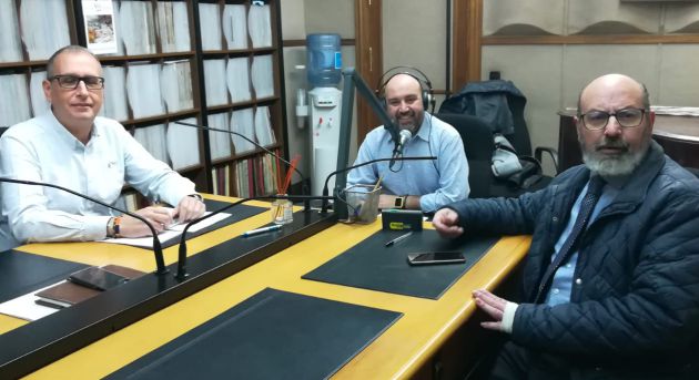 Los expresidentes de la Junta de Cofradías, José Luis Huertas (izda) y Miguel Hernández en los estudios de Radio Segovia Los expresidentes de la Junta de Cofradías, José Luis Huertas (izda) y Miguel Hernández en los estudios de Radio Segovia