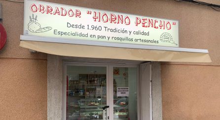 Mª Ángeles Cubero heredó el oficio de su padre y espera poder dejárselo en herencia a su hijo Mª Ángeles Cubero heredó el oficio de su padre y espera poder dejárselo en herencia a su hijo