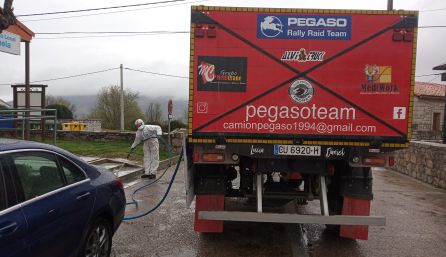 El 'Pegaso 2223' limpia espacios públicos El 'Pegaso 2223' limpia espacios públicos