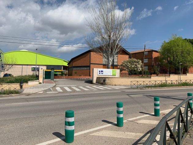 Entrada Colegio Cardenal Cisneros Entrada Colegio Cardenal Cisneros