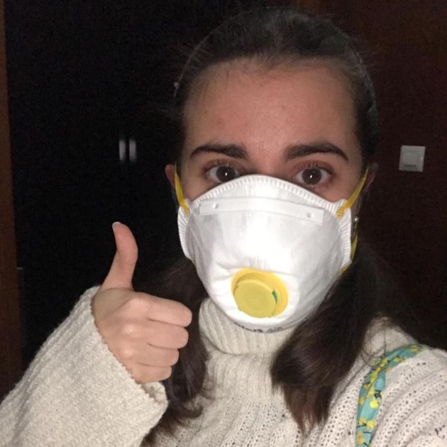 Begoña Alarcón, joven solidaria que le hace la compra a personas mayores que viven solas para que no salgan de casa durante la pandemia de Covid19 en Murcia Begoña Alarcón, joven solidaria que le hace la compra a personas mayores que viven solas para que no salgan de casa durante la pandemia de Covid19 en Murcia