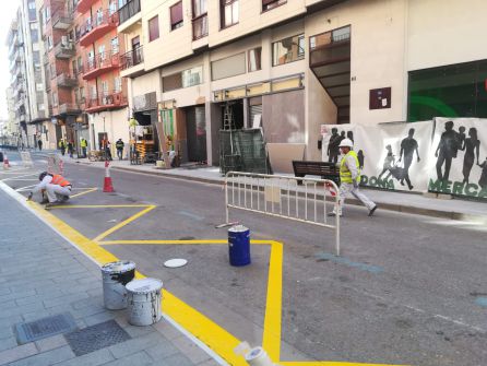 Los obreros apuraban las últimas tareas el pasado domingo Los obreros apuraban las últimas tareas el pasado domingo