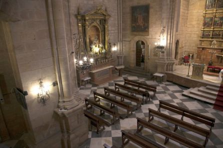 Basílica de Santa María de Linares Basílica de Santa María de Linares