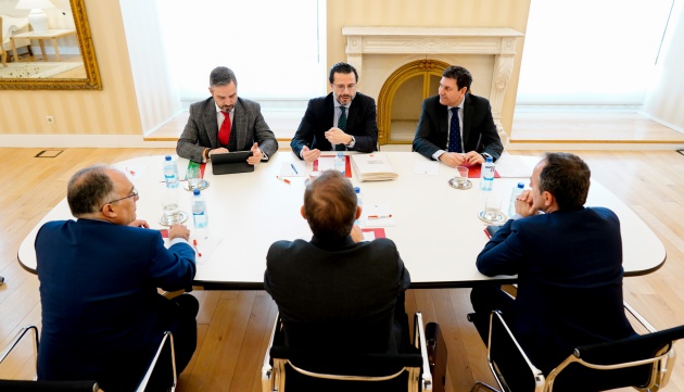 (ARCHIVO) Javier Fernández-Lasquetty (centro) convoca a los consejeros populares de Hacienda en Madrid (ARCHIVO) Javier Fernández-Lasquetty (centro) convoca a los consejeros populares de Hacienda en Madrid
