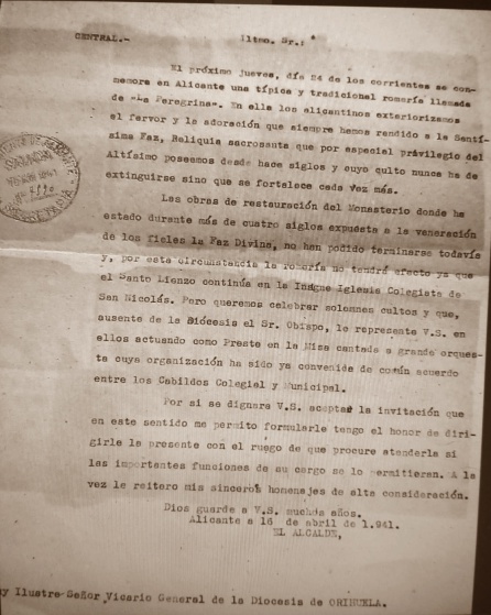 Los alicantinos se vuelcan con la Peregrina, ¿en casa? pues en casa Los alicantinos se vuelcan con la Peregrina, ¿en casa? pues en casa