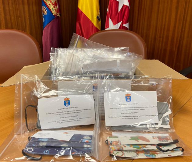 Lotes de mascarillas infantiles, listos para su envío Lotes de mascarillas infantiles, listos para su envío