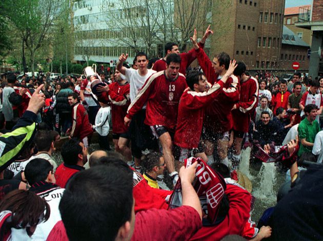 caja segovia fútbol sala: El año que reinamos en Europa... y en el mundo caja segovia fútbol sala: El año que reinamos en Europa... y en el mundo